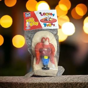 Vintage 1995 Looney Tunes “Yosemite” Soft Vinyl Dog Toy-Vo-Toys RARE New